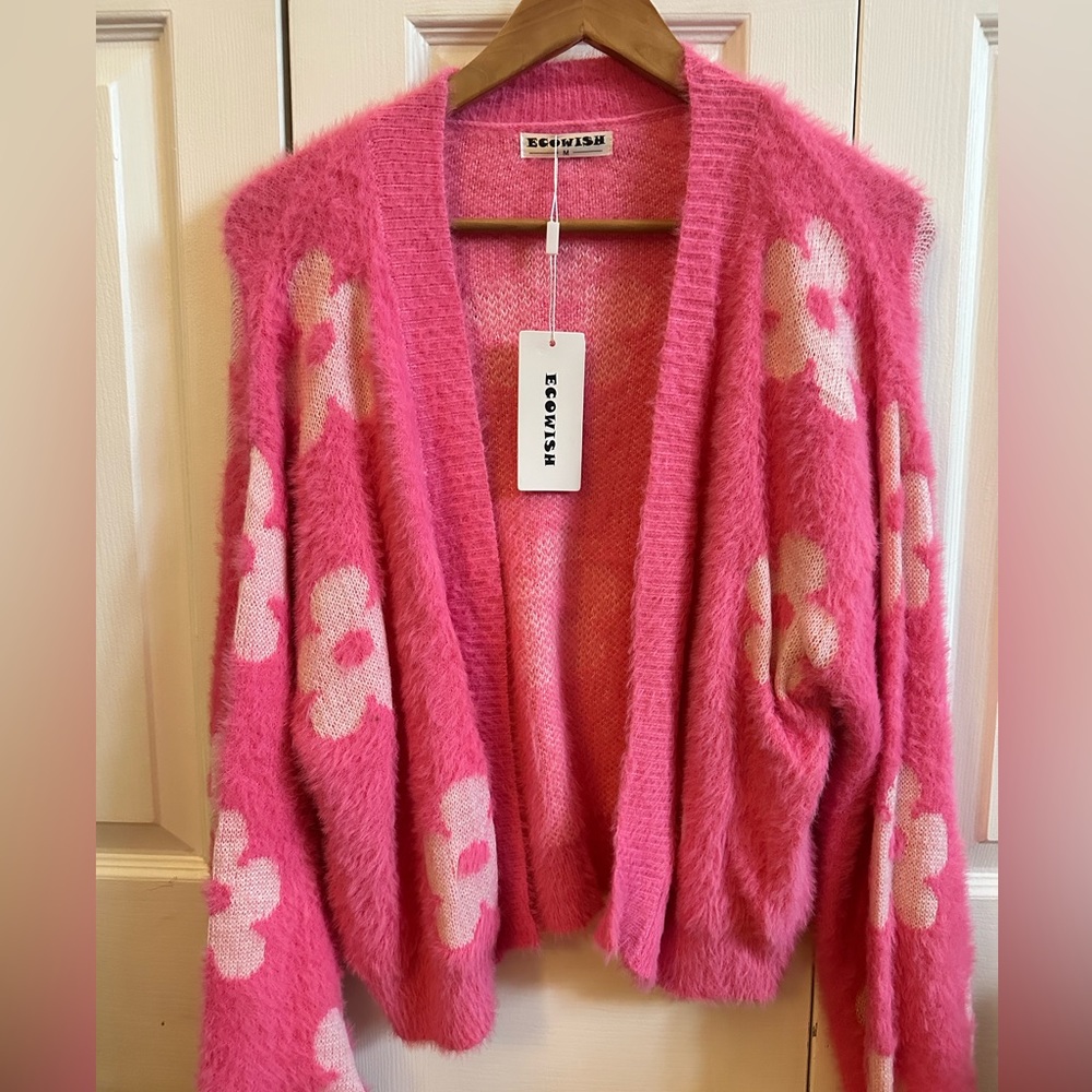 NWT - Ecowish - Pink Floral Fuzzy Cardigan - Size M